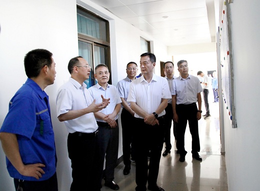 孔濤深入新橋礦業(yè)開展高溫慰問暨安全生產(chǎn)督導(dǎo)