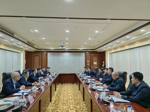 吳亞率隊赴海螺水泥學(xué)習(xí)交流